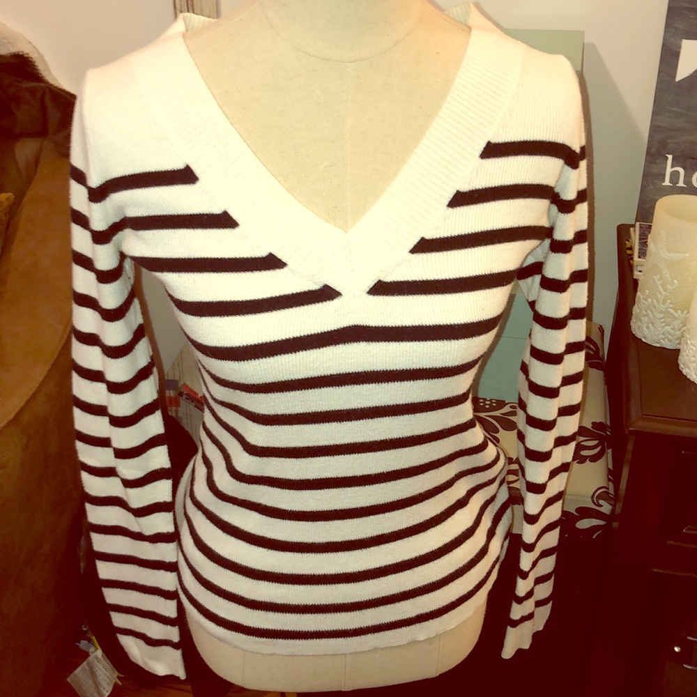 Express striped V-neck sweater - Medium
